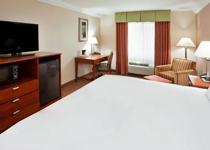 Holiday Inn Express & Suites Niagara Falls By Ihg